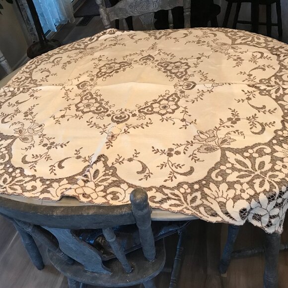 Cream Color Tablecloth With A Brown Design - Picture 1 of 2